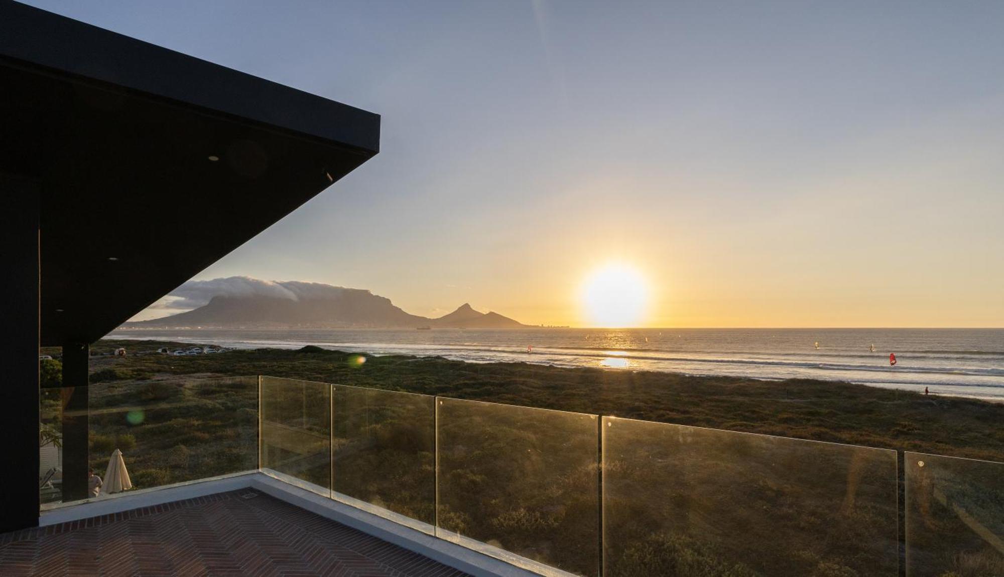 Ocean 9 - Sunset Beachfront Residency Cape Town Dış mekan fotoğraf